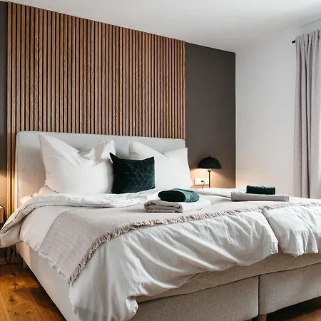 Design 128qm Mit Ausblick Διαμέρισμα *